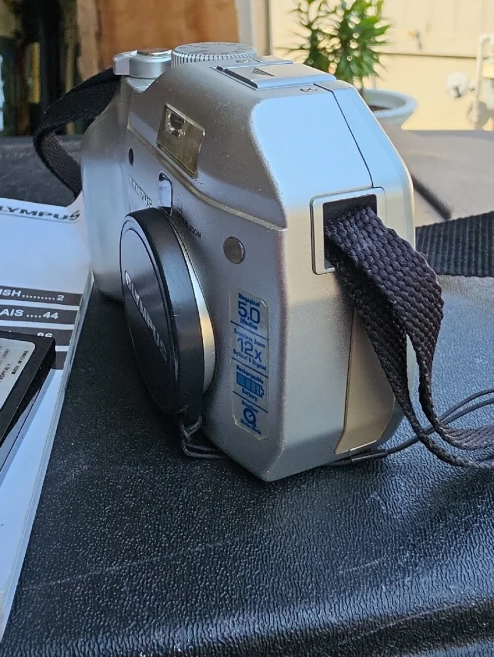 Olympus Silver Point-and-Shoot Digital Camera with Batteries and 256MB Card, 5.0